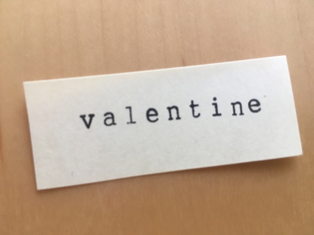 ハッピーバレンタインの英語スペルは 筆記体や略すとどうなる キニナル知恵袋